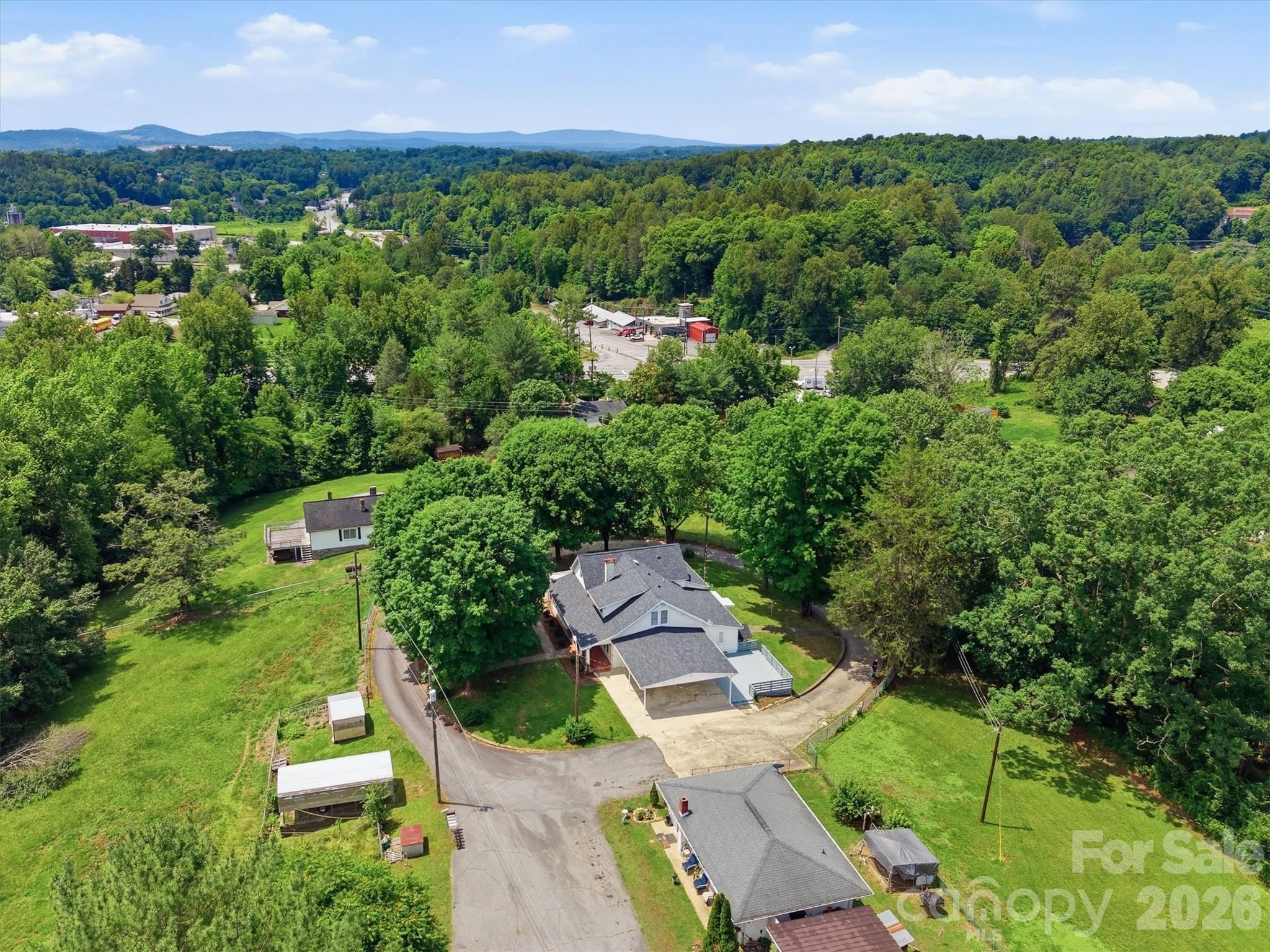 main property photo 11