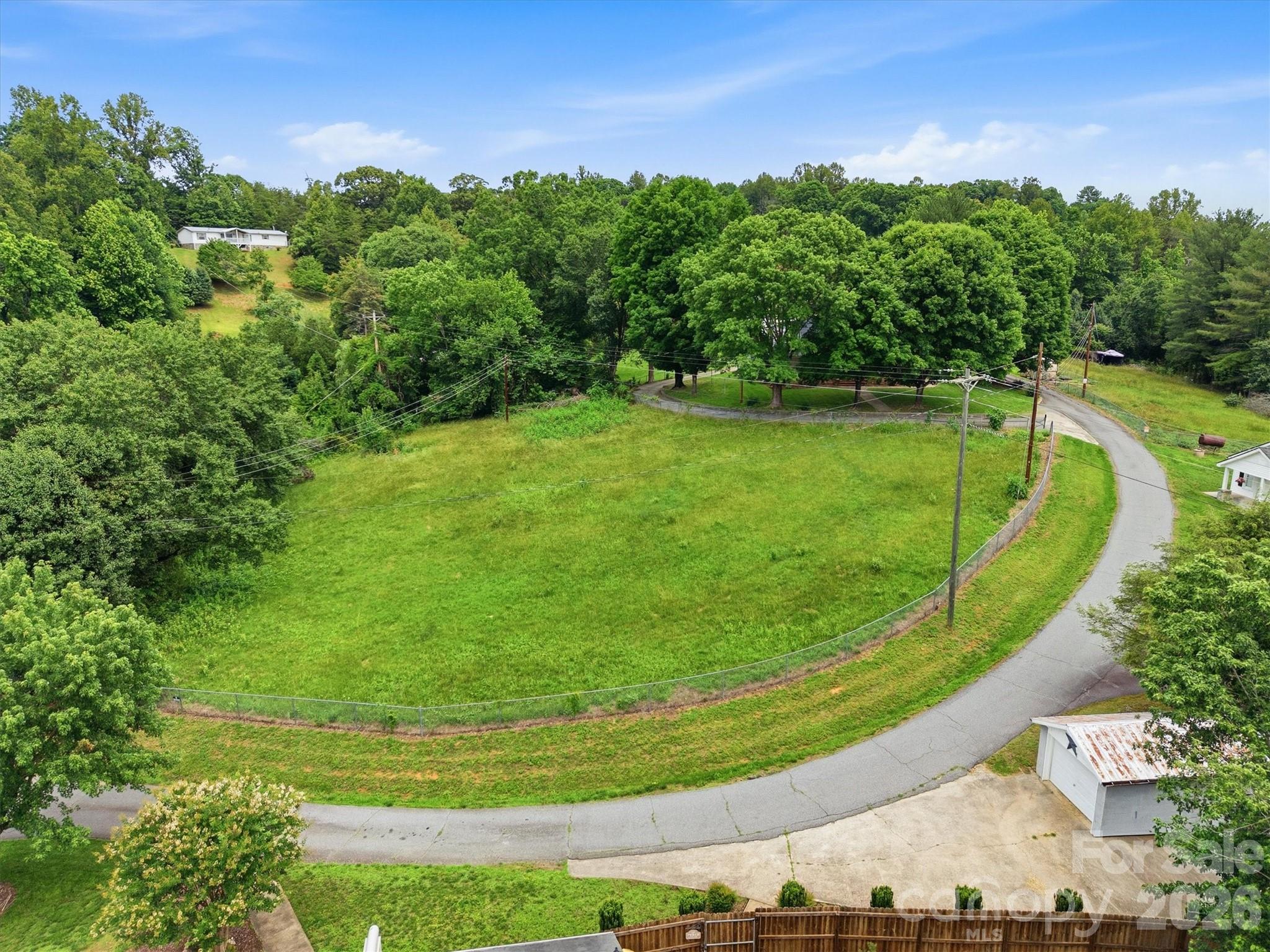 main property photo 12