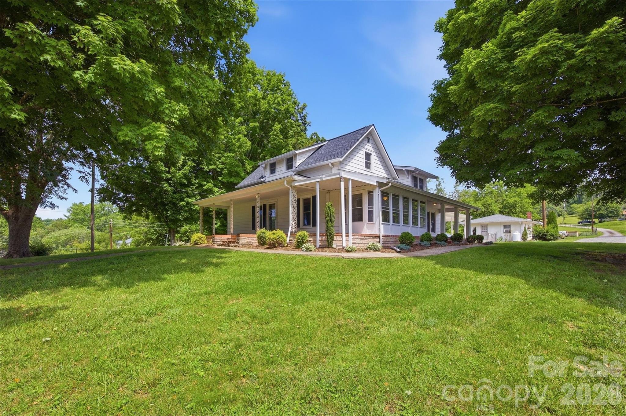 main property photo 5