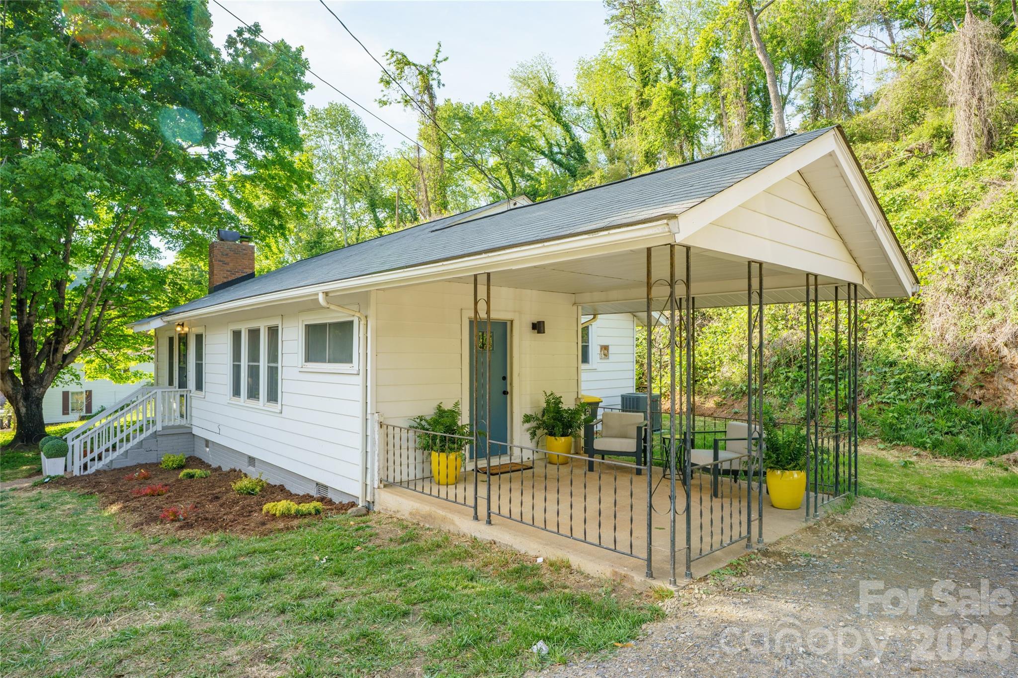 main property photo 19