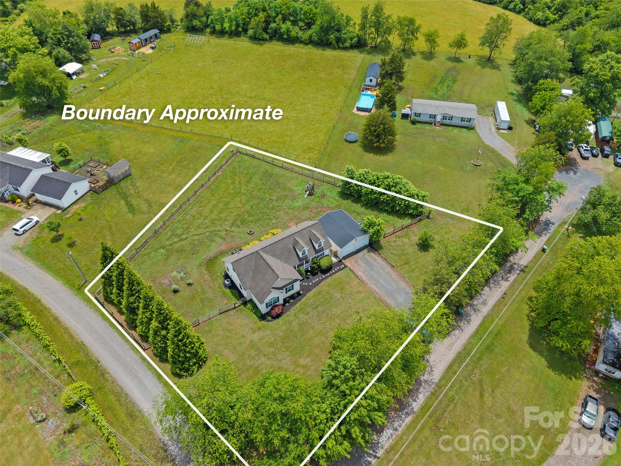 main property photo 39