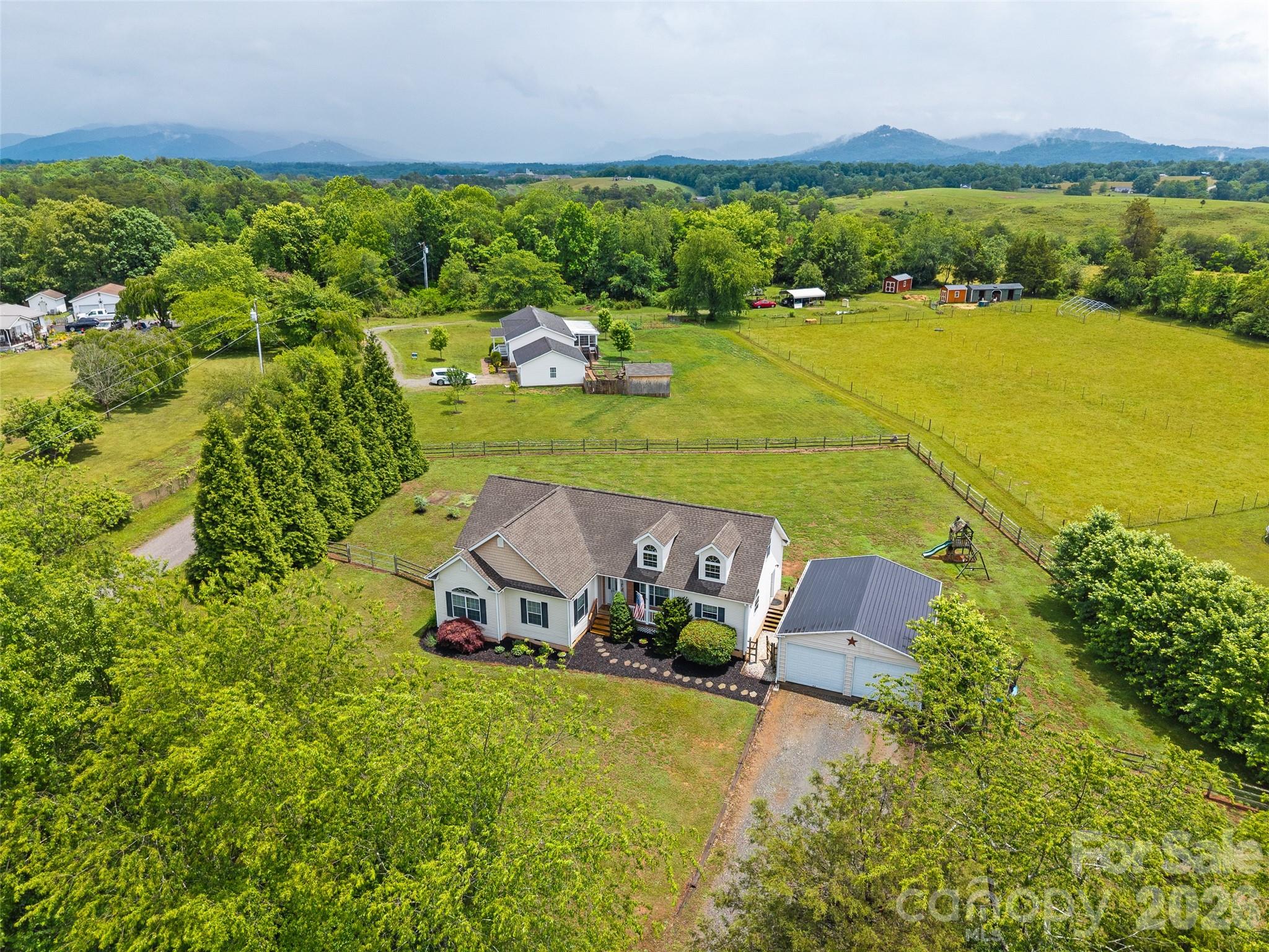 main property photo 45