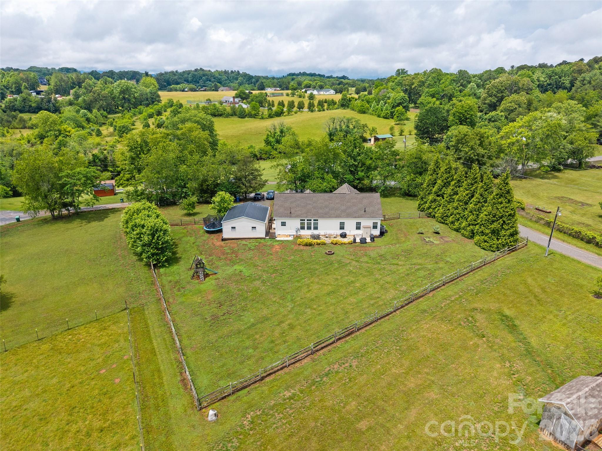 main property photo 46