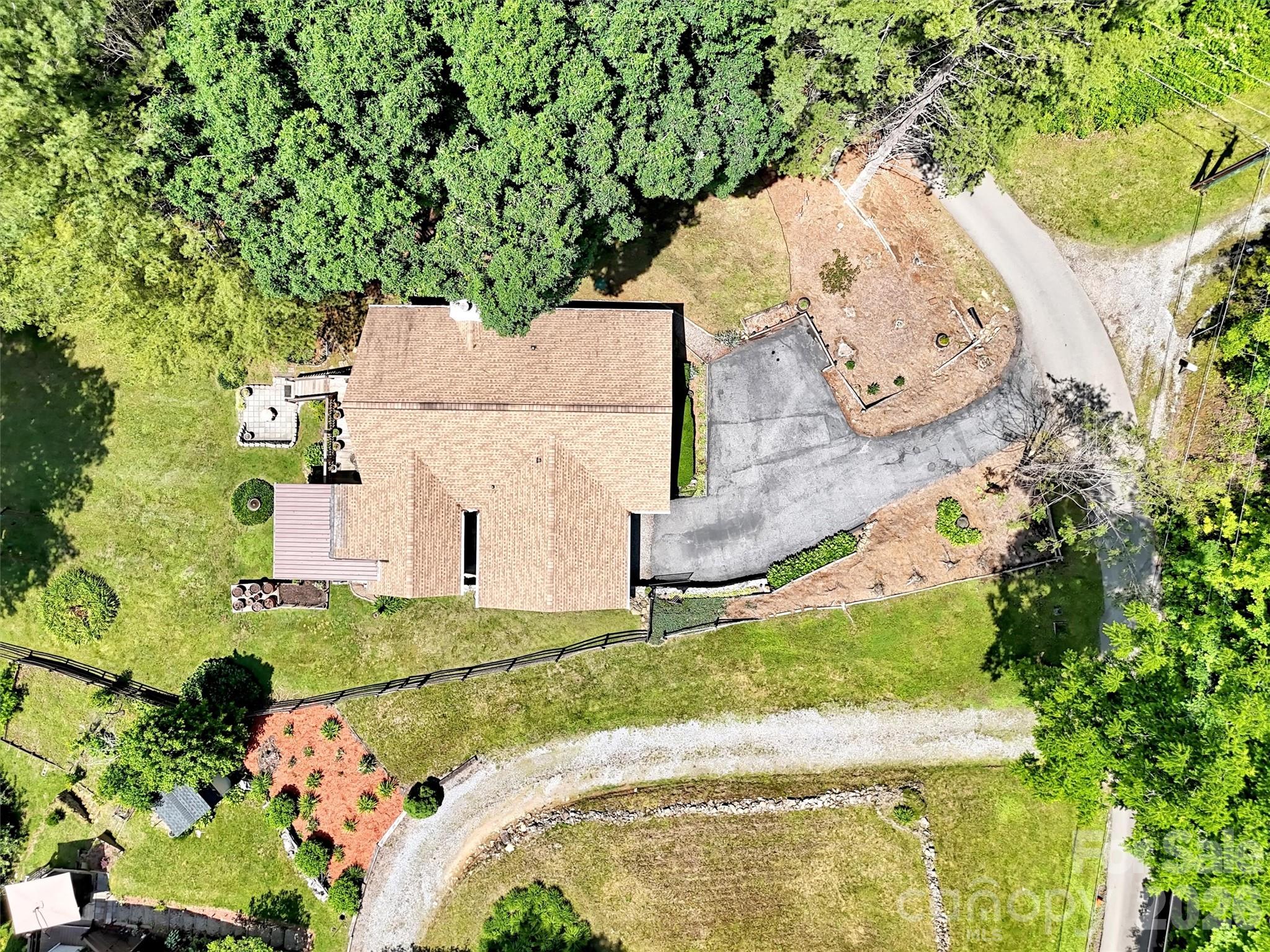 main property photo 43