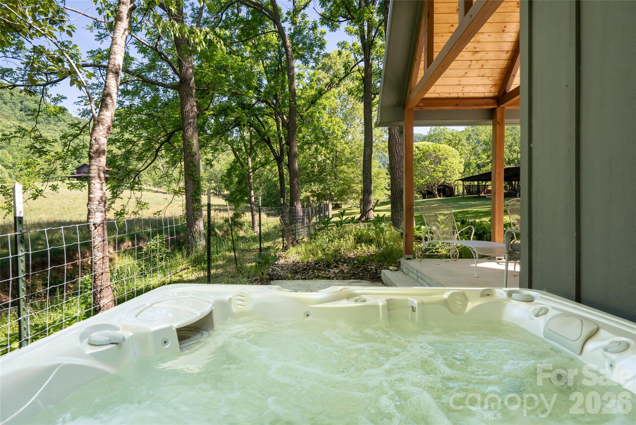 main property photo 38
