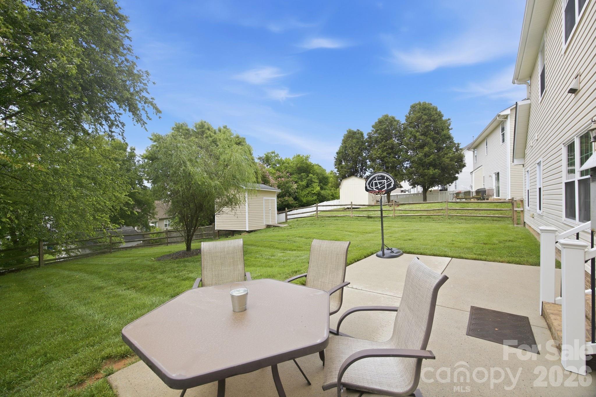 main property photo 32