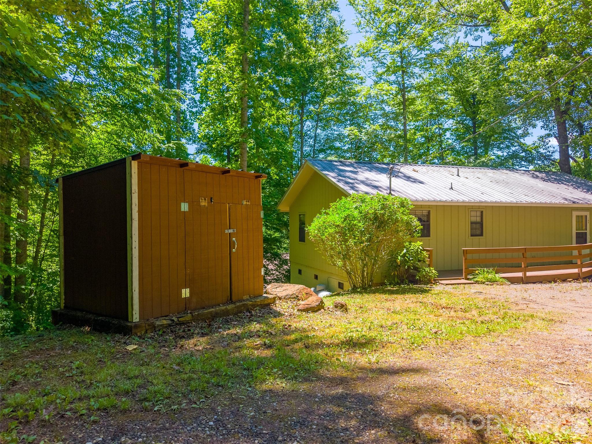 main property photo 34