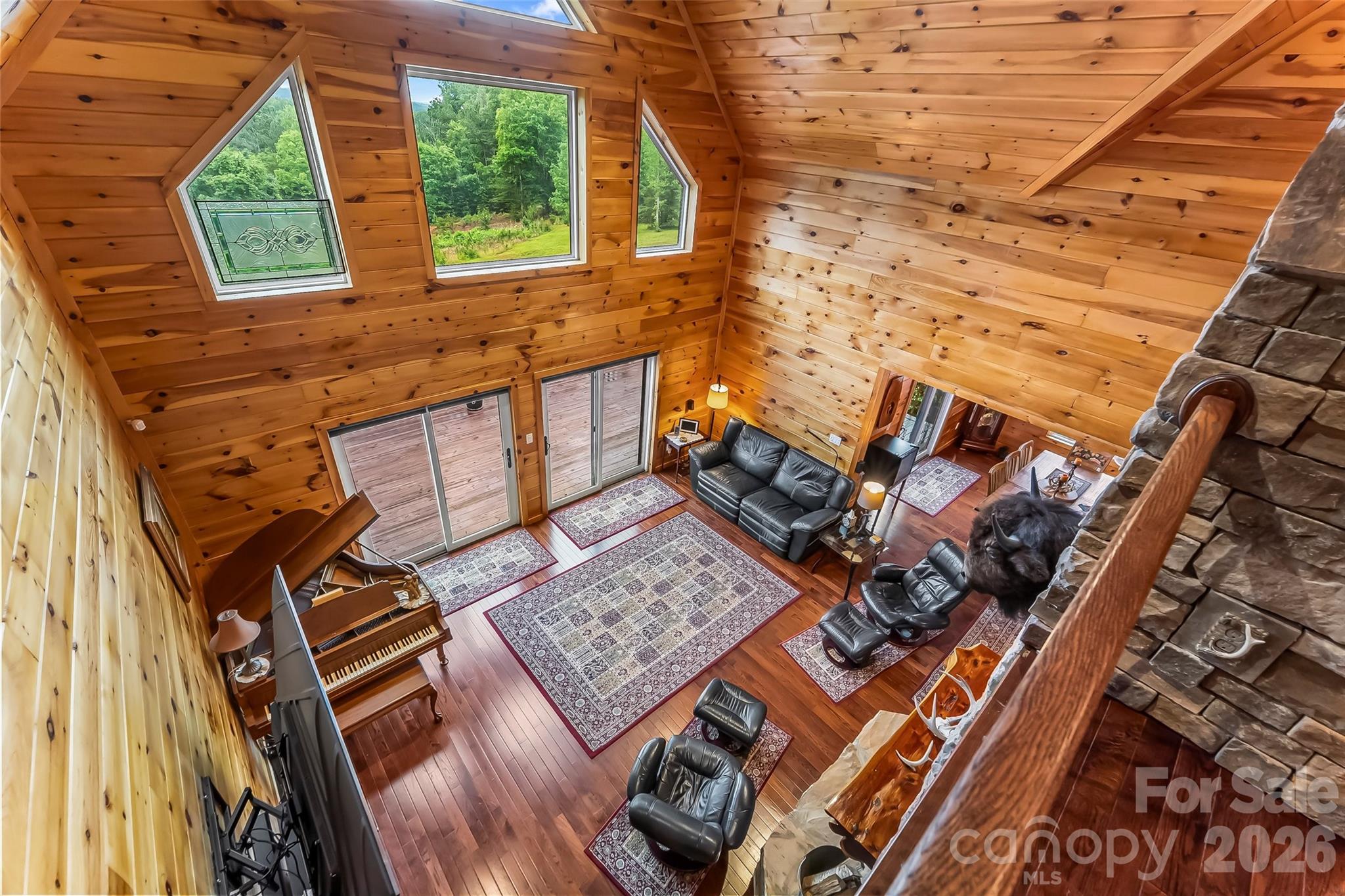 main property photo 28