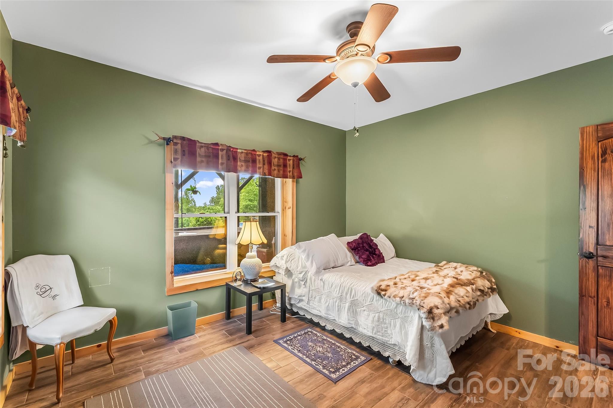 main property photo 33