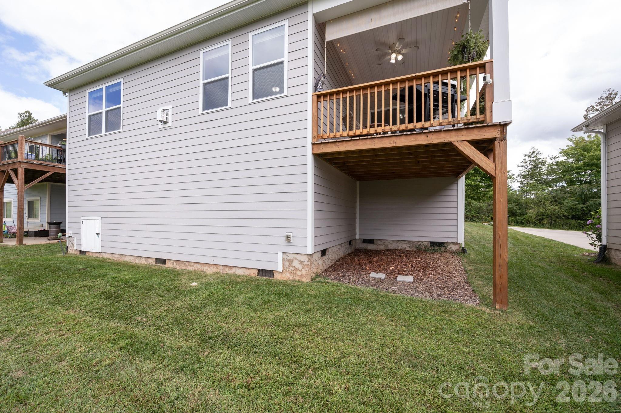 main property photo 29
