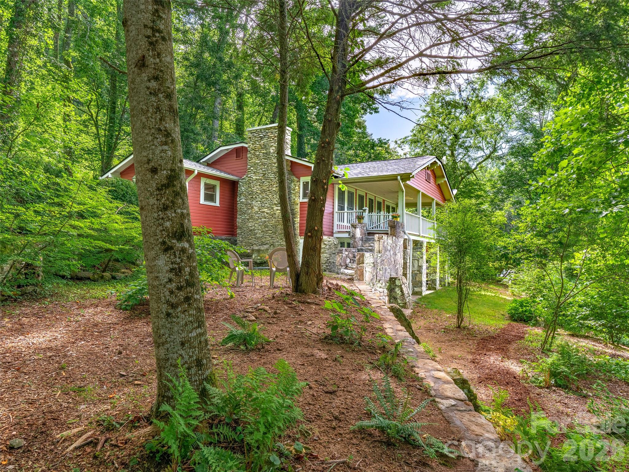 main property photo 34