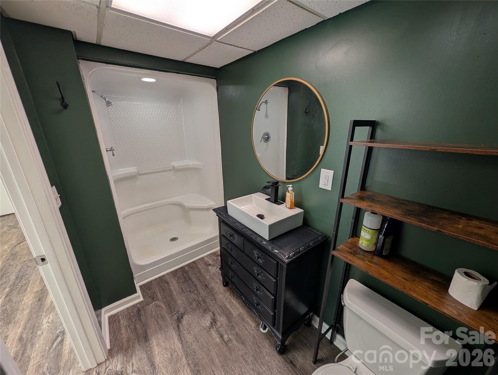 main property photo 17