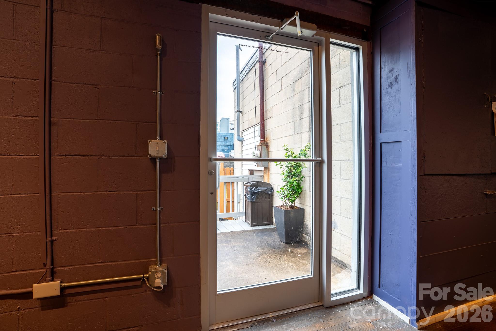 main property photo 15