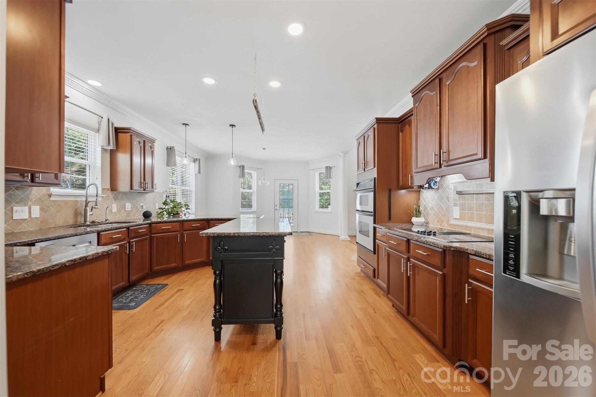 main property photo 15