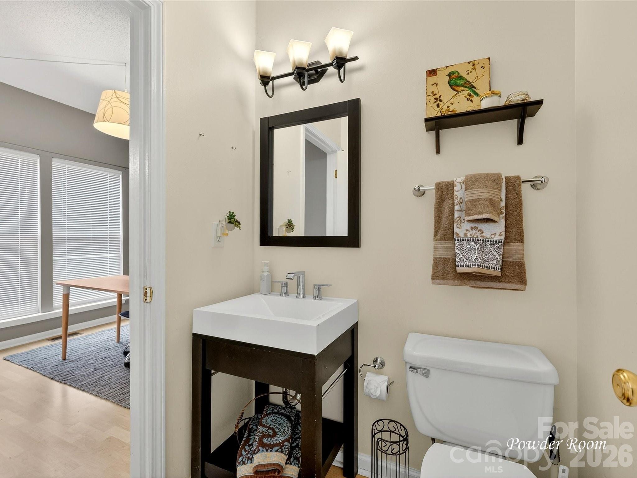 main property photo 5