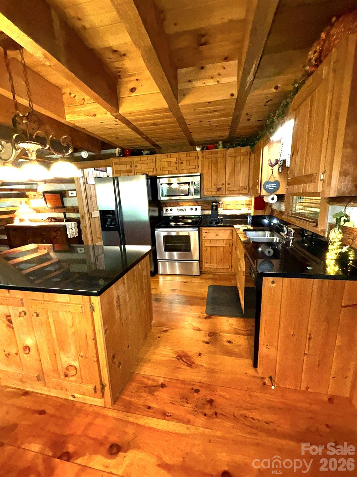 main property photo 7