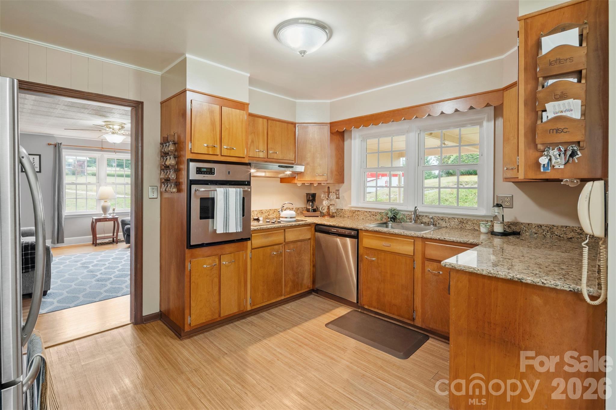 main property photo 16