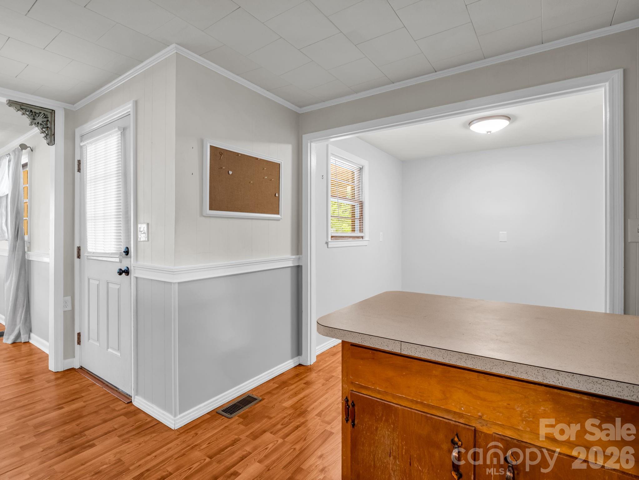 property viewer photo 11