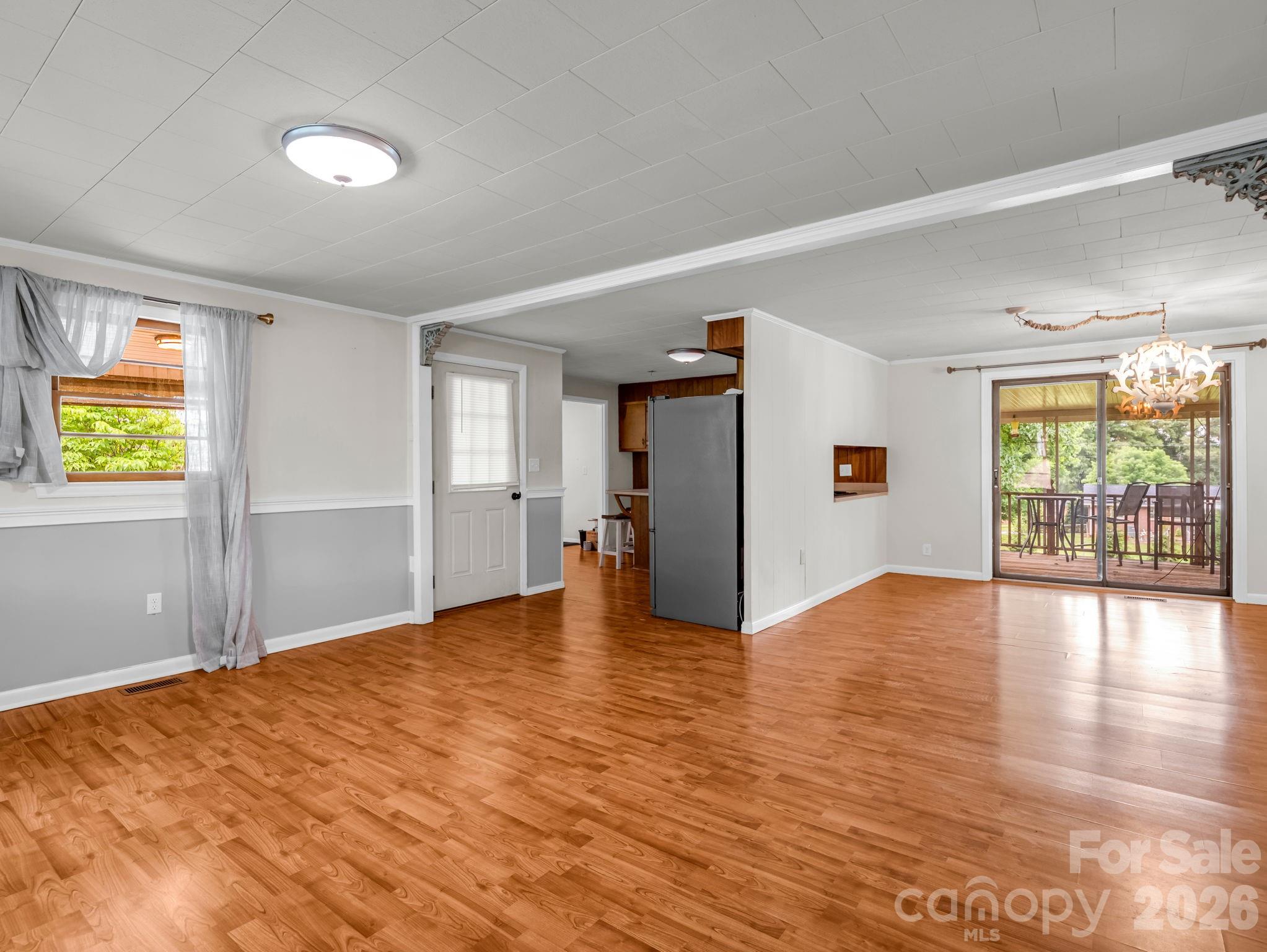 property viewer photo 5