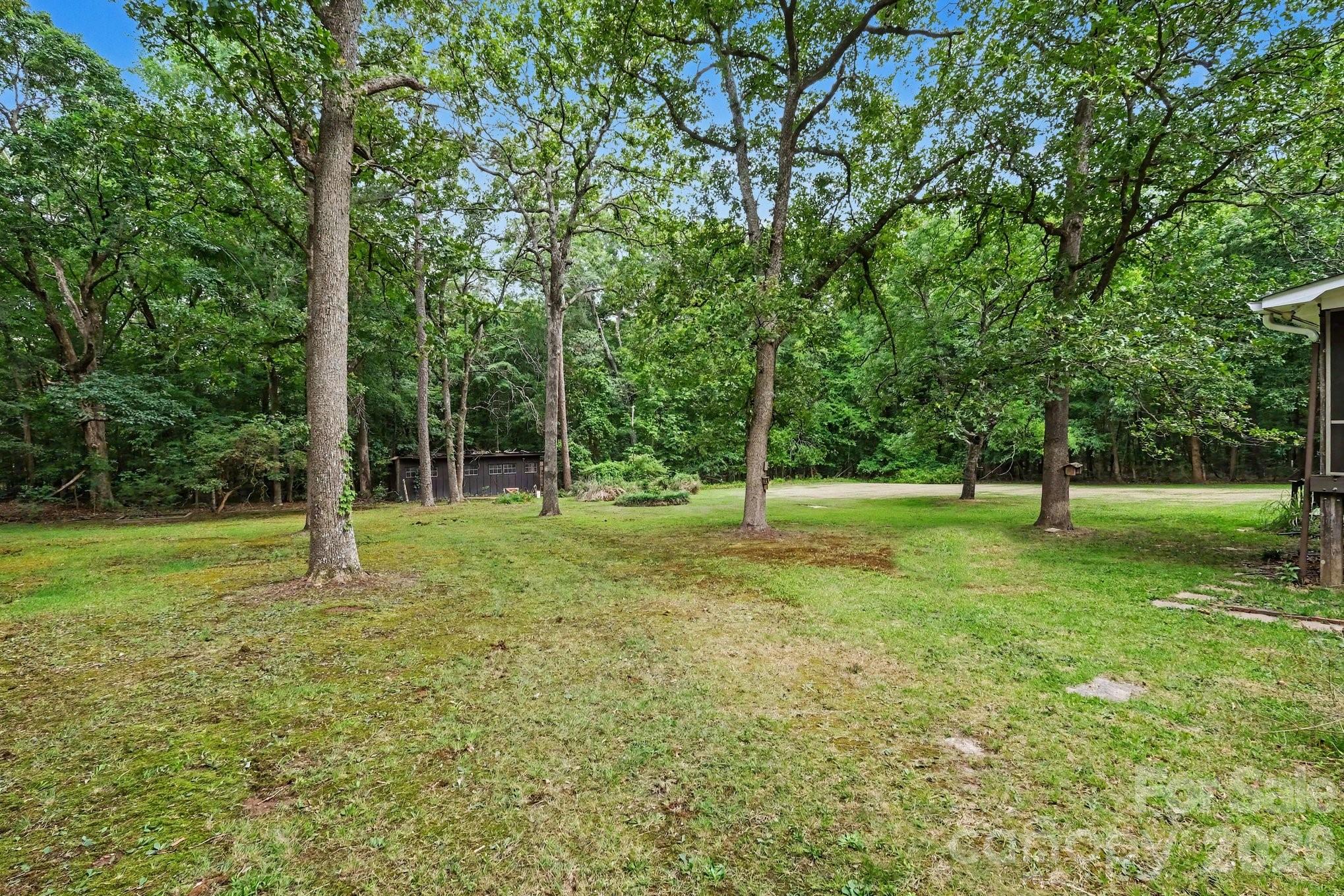 main property photo 35