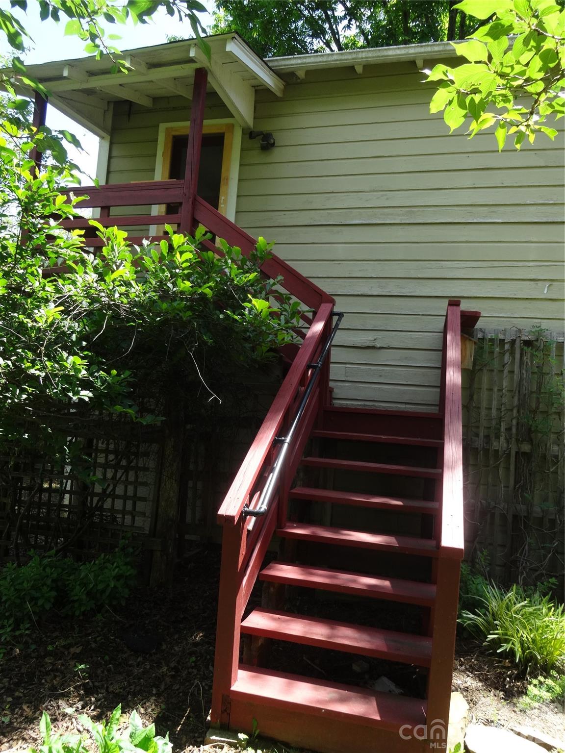 main property photo 24