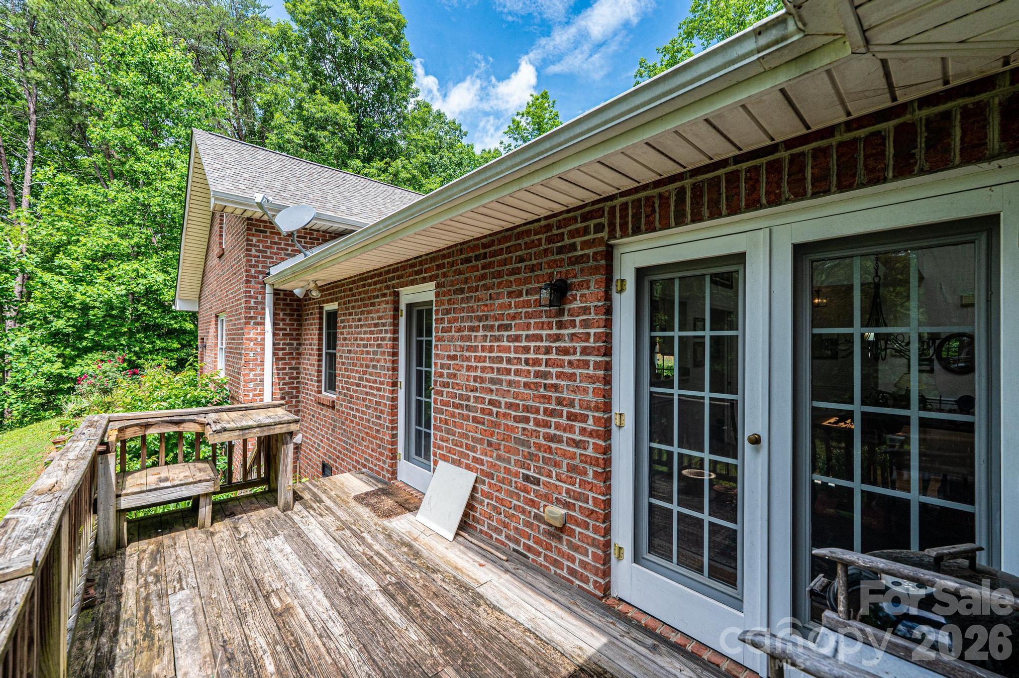 main property photo 41