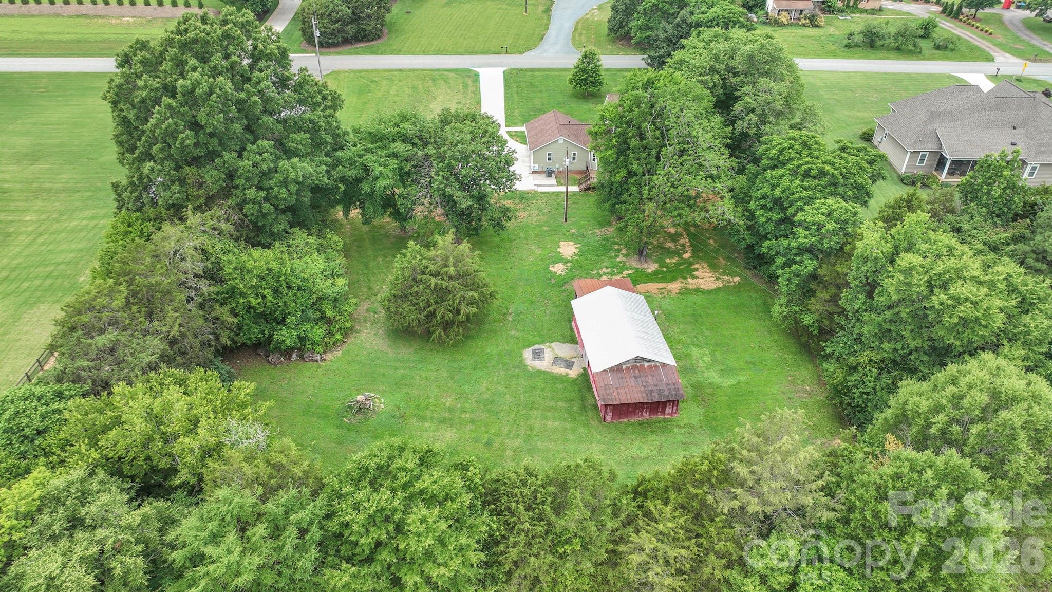 main property photo 4