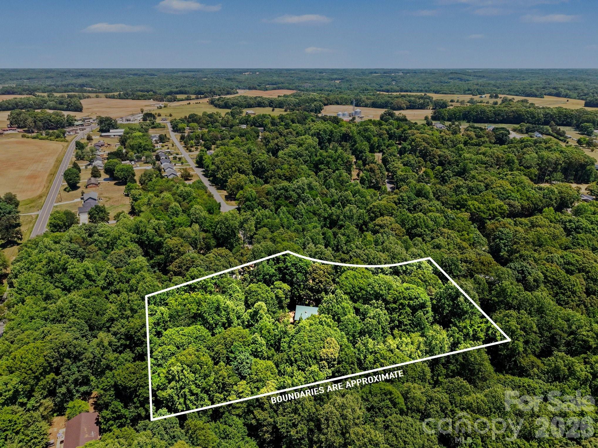 main property photo 29