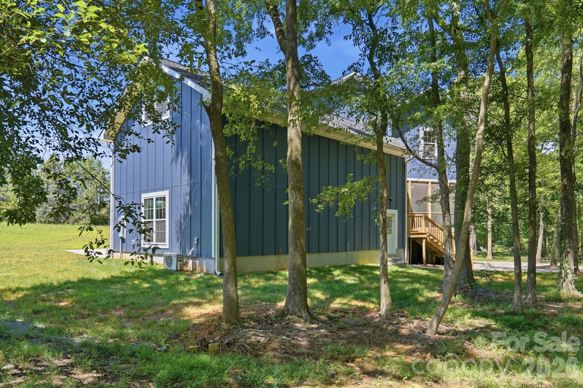 main property photo 41