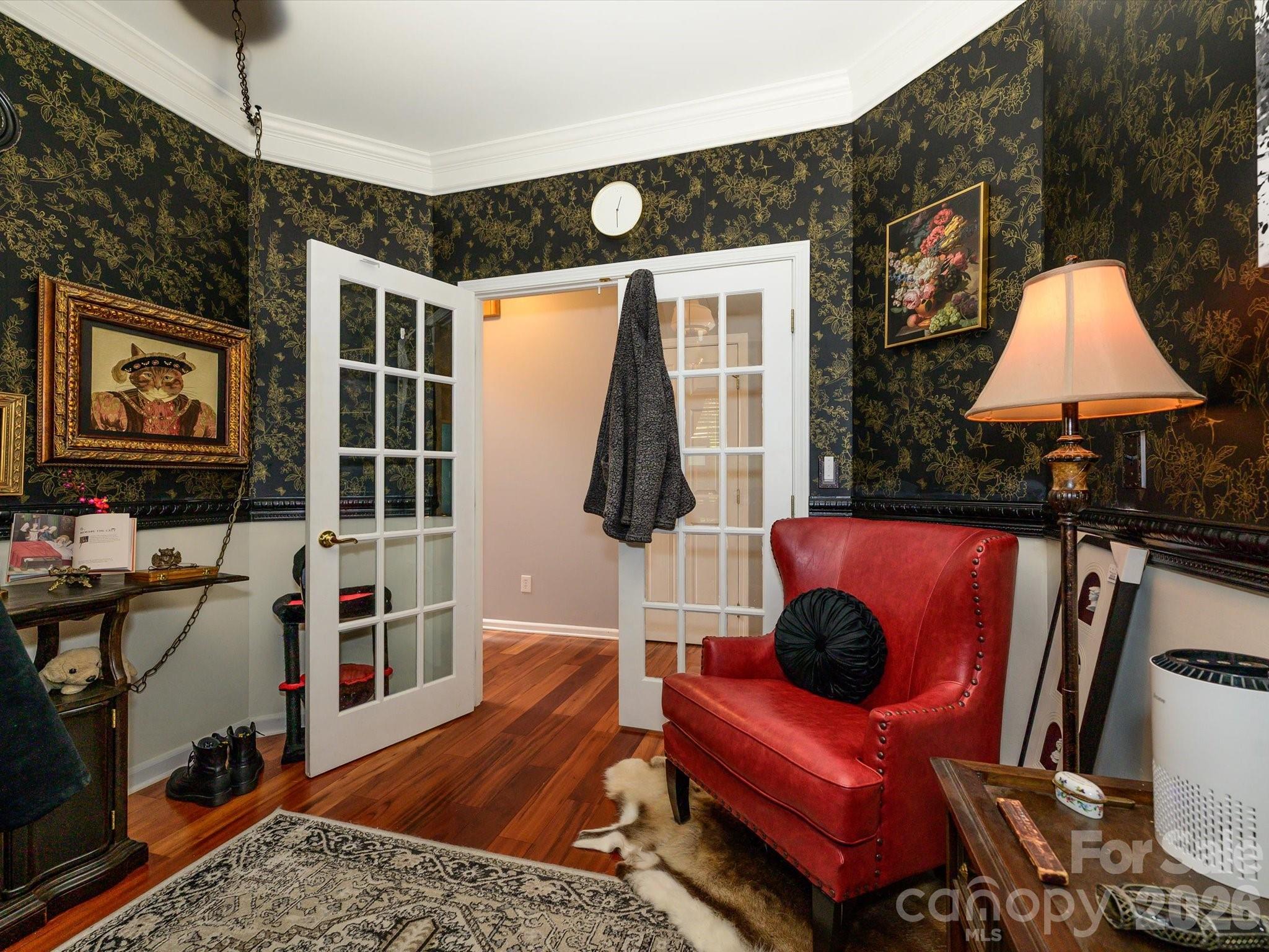 main property photo 8