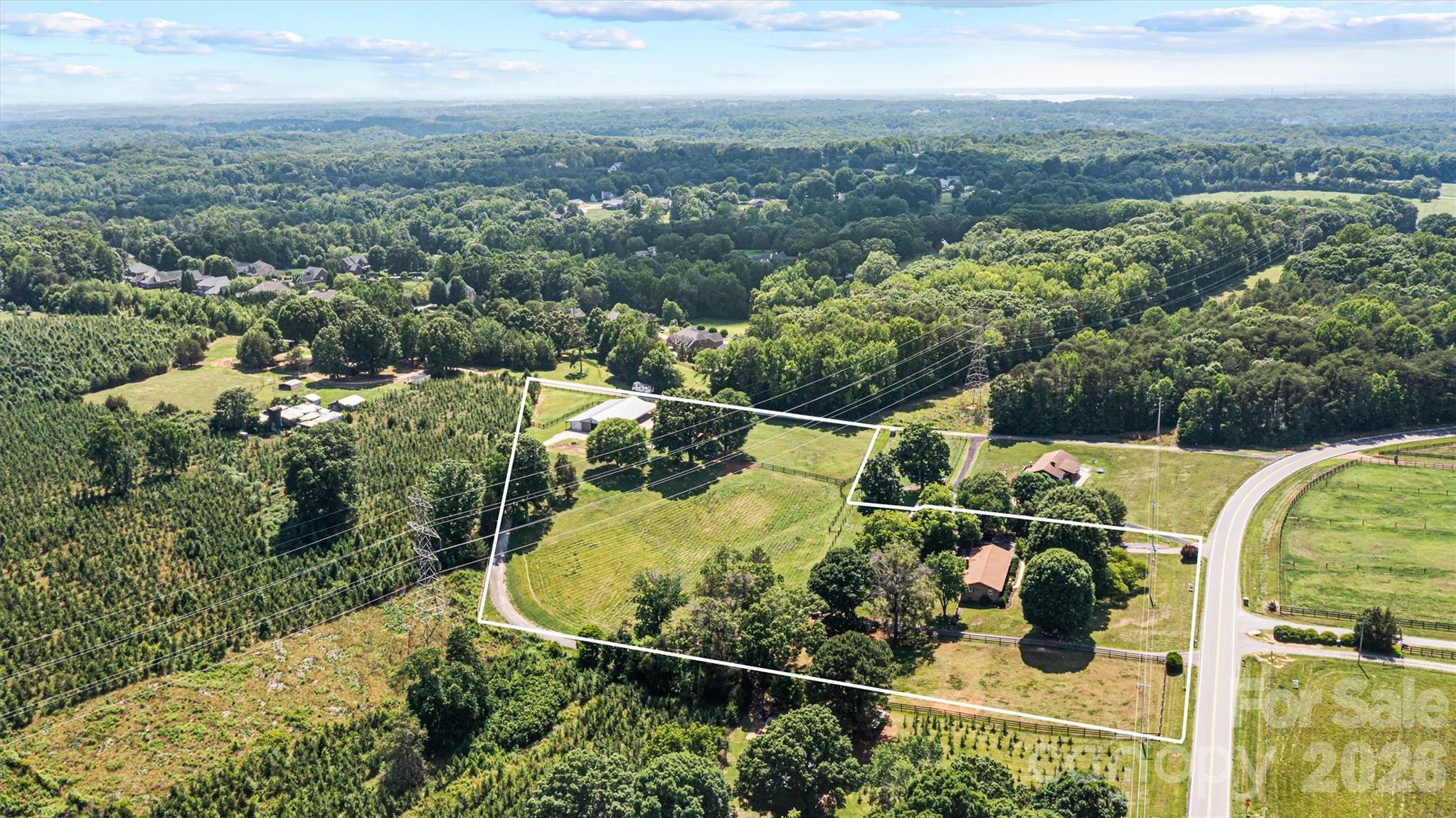 main property photo 14