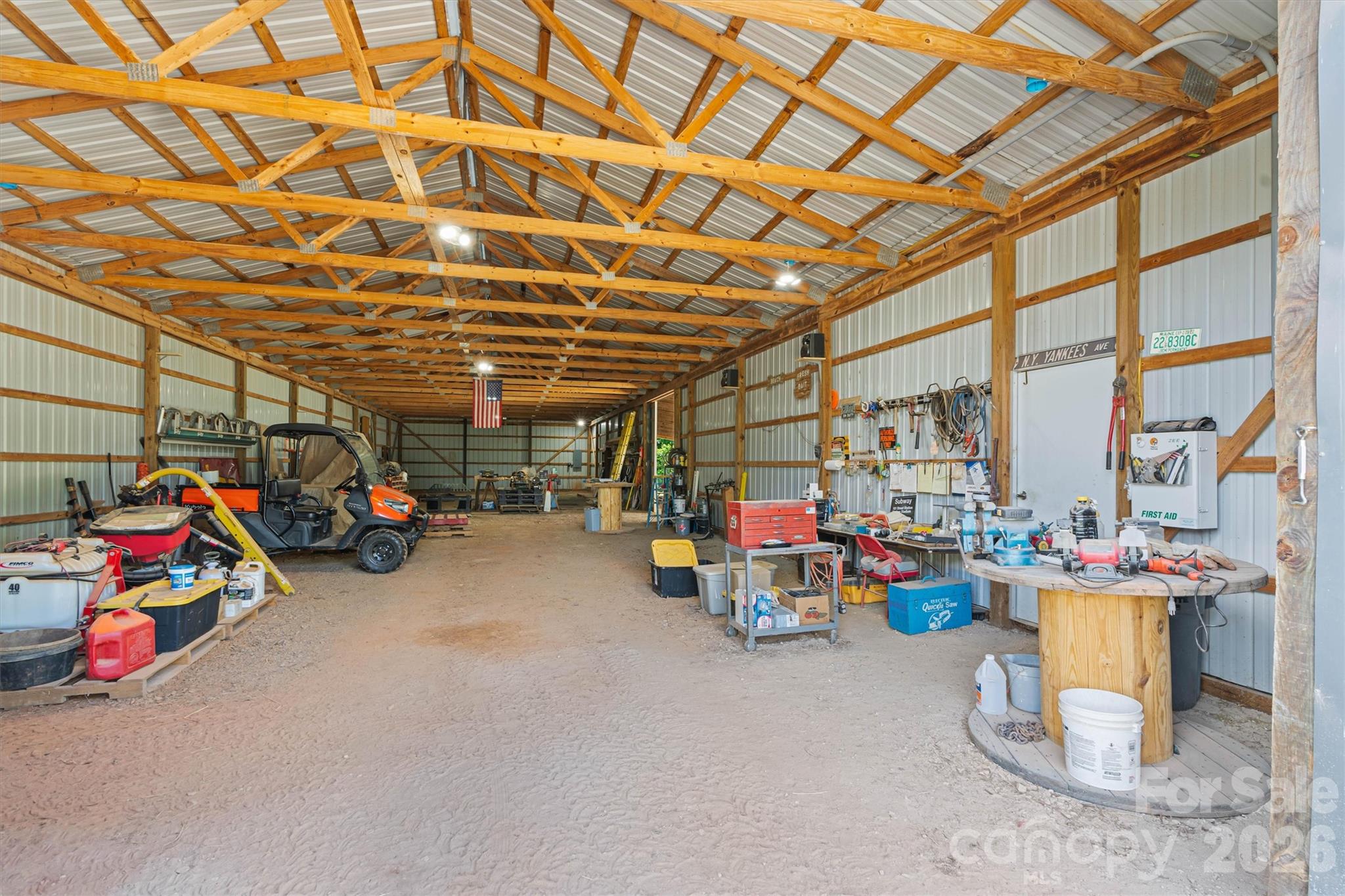 main property photo 6