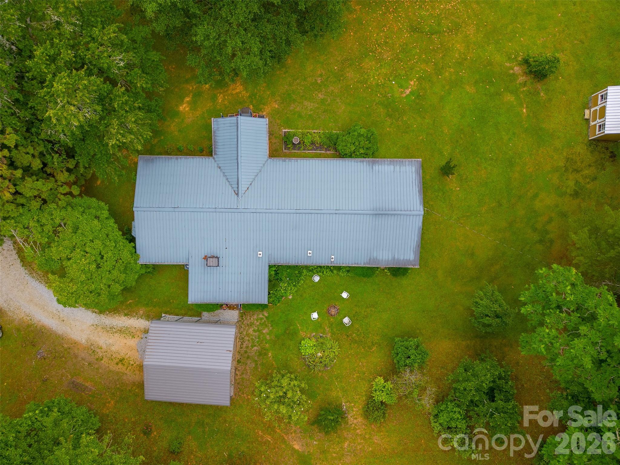 main property photo 38