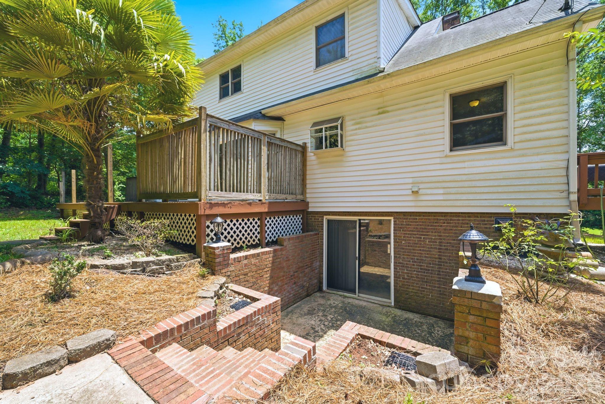 main property photo 43