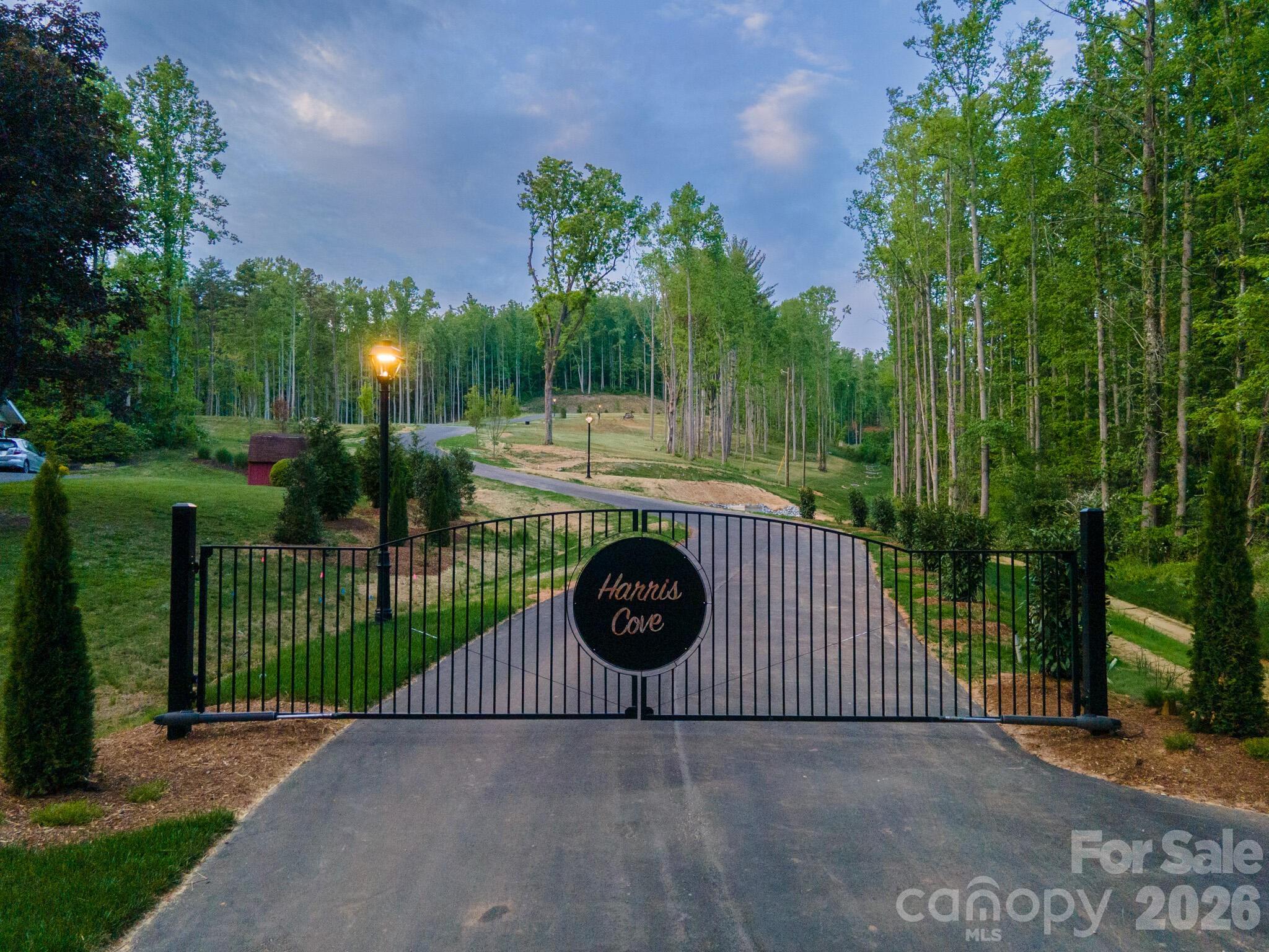 main property photo 14