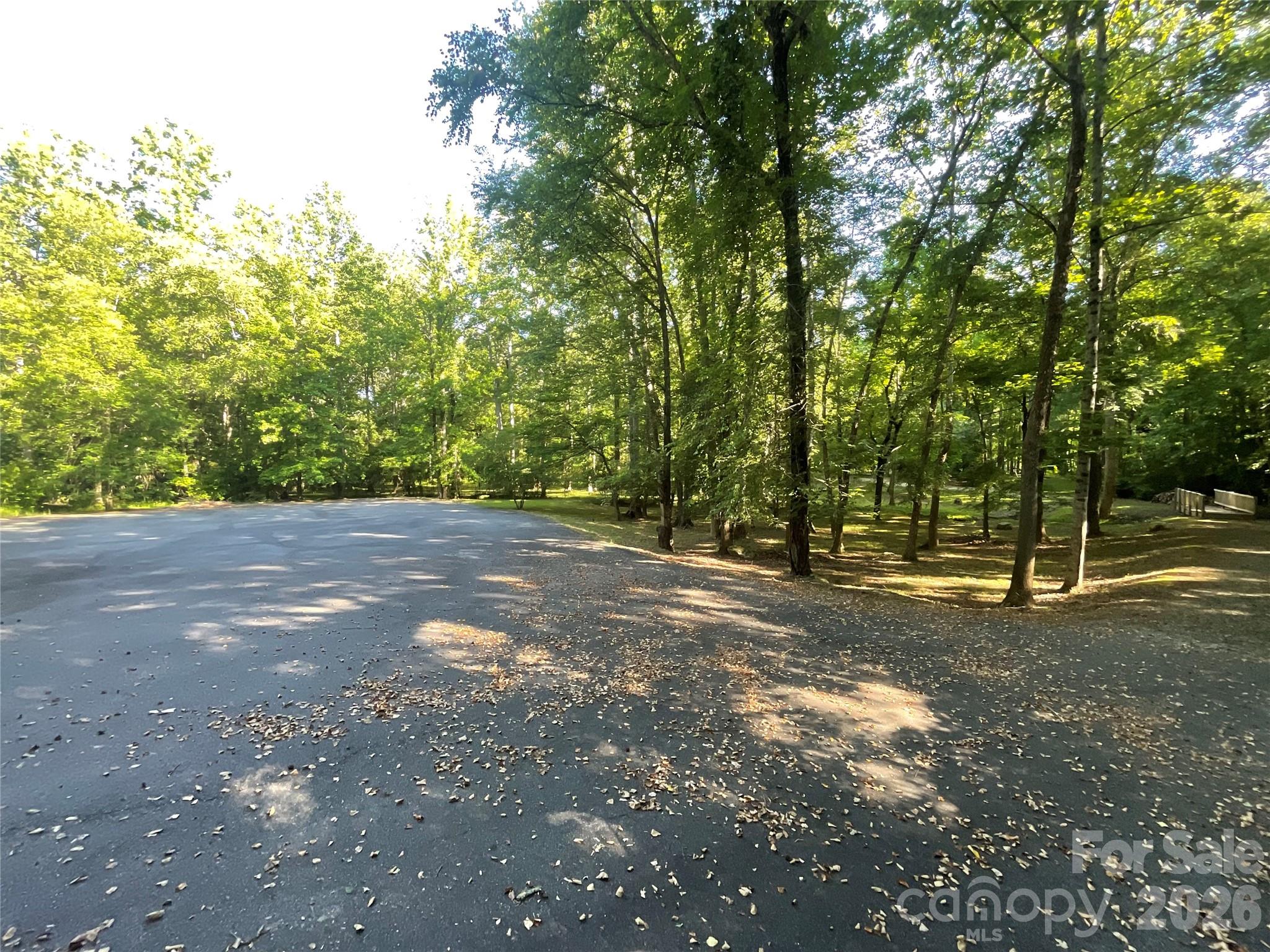 main property photo 9