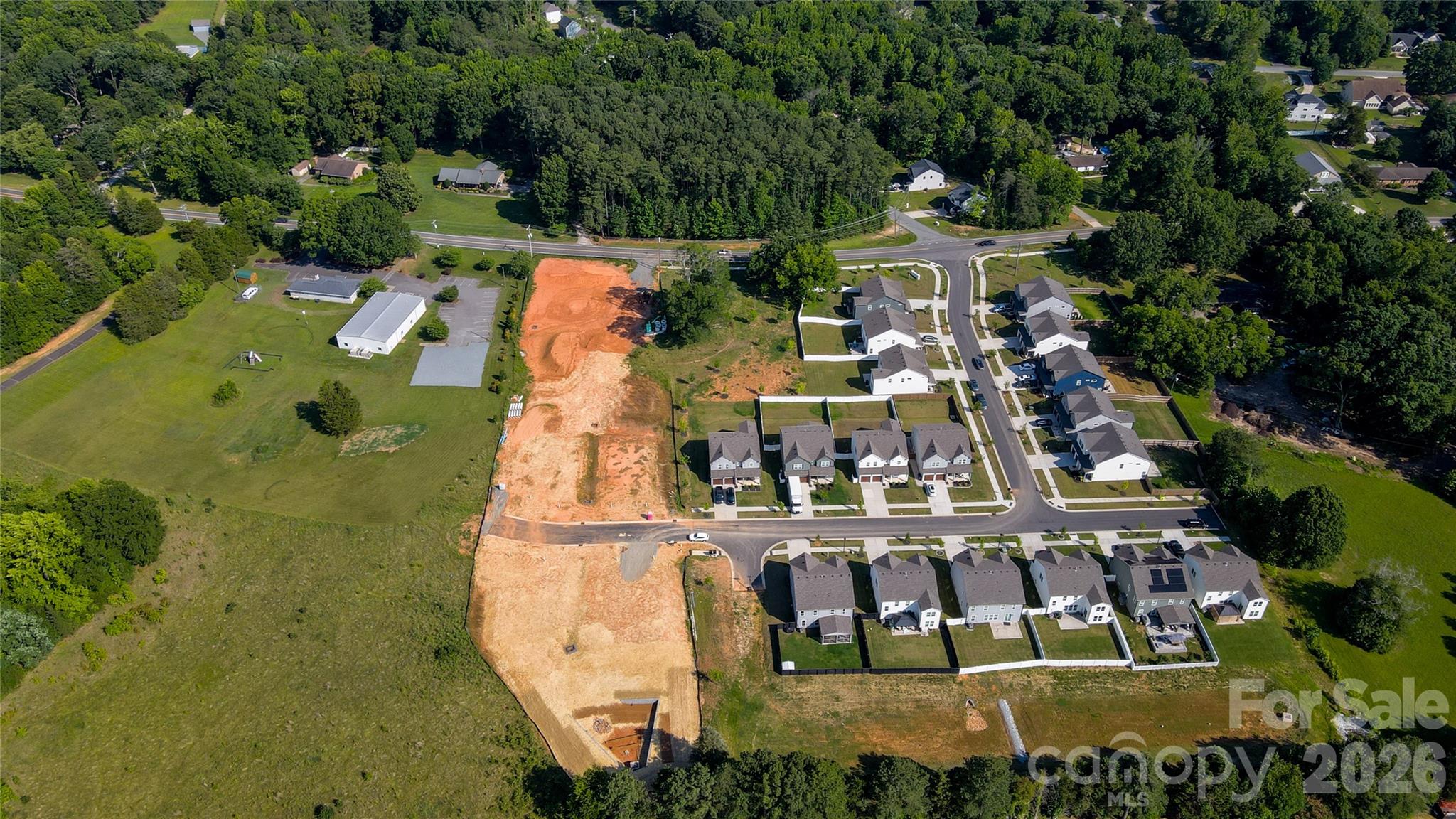 main property photo 3