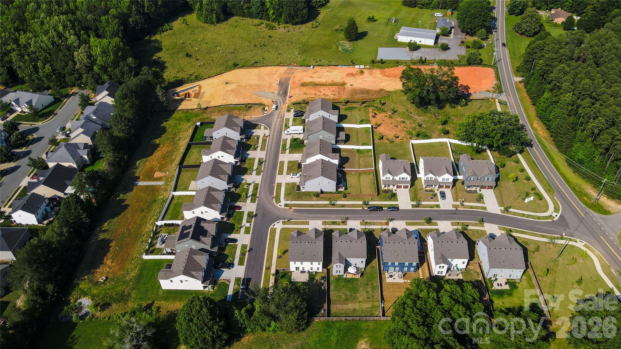 main property photo 4