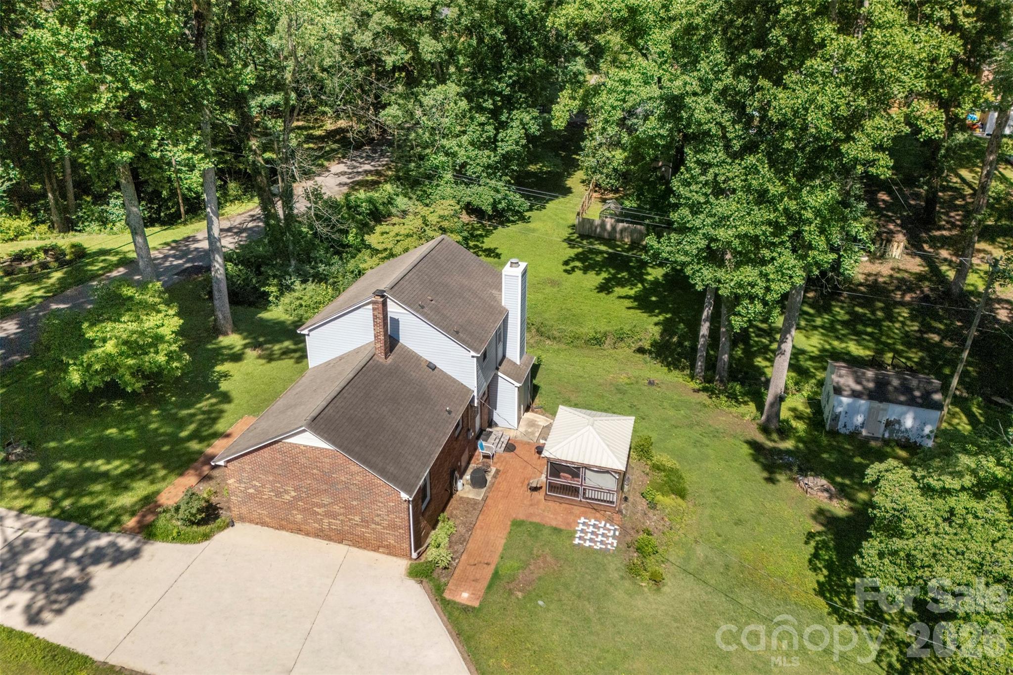 main property photo 36
