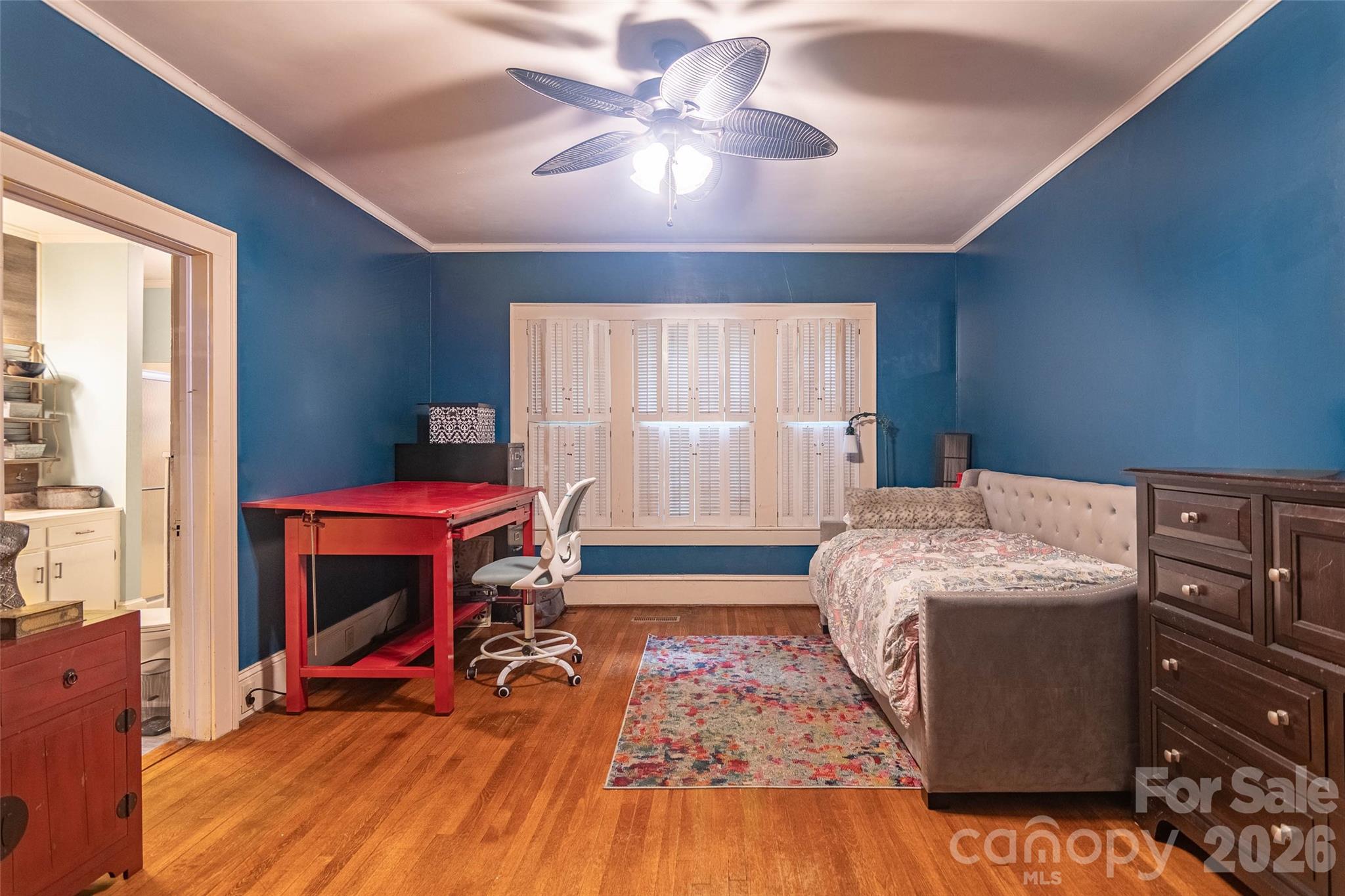 main property photo 14