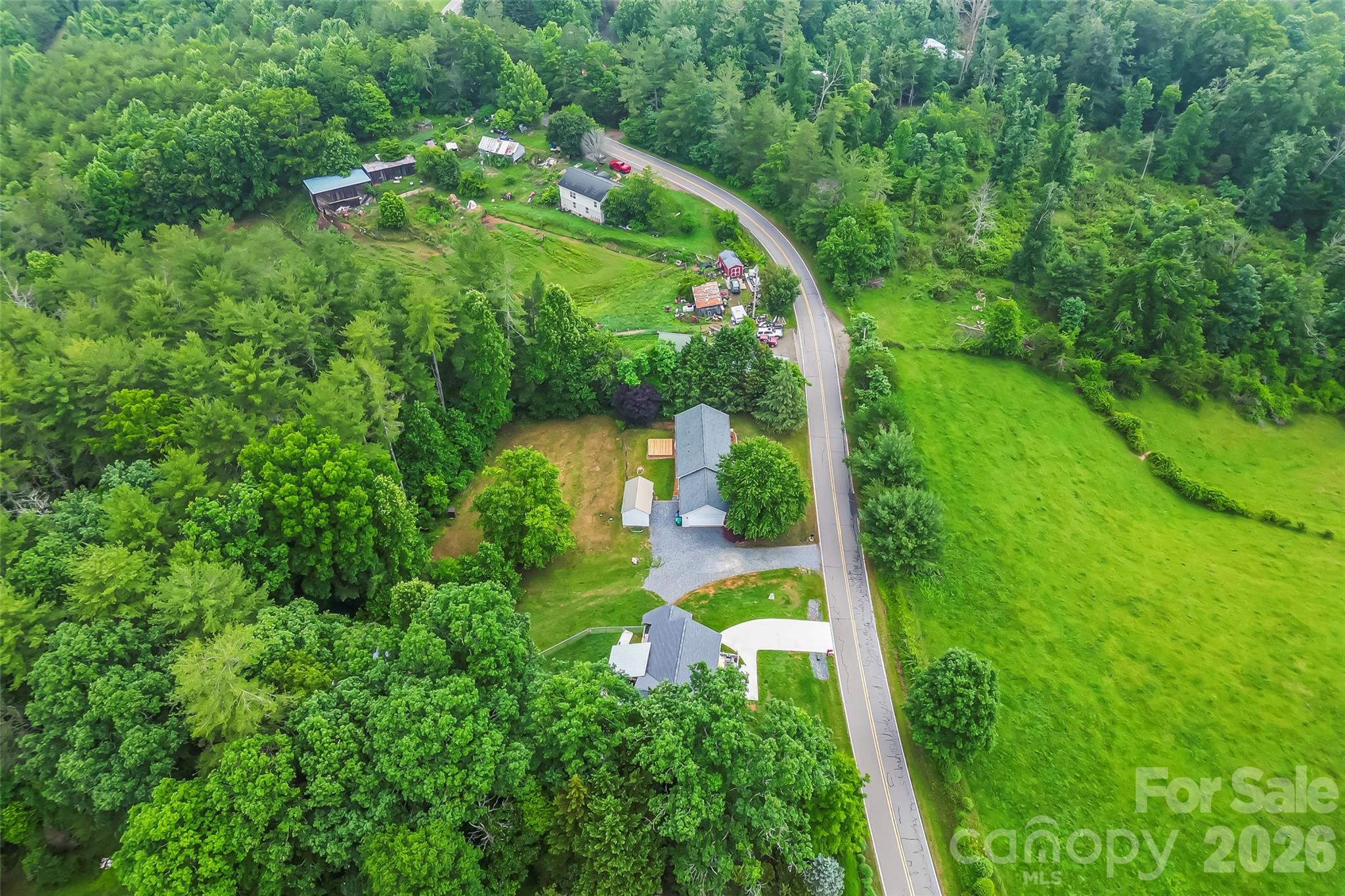 main property photo 23