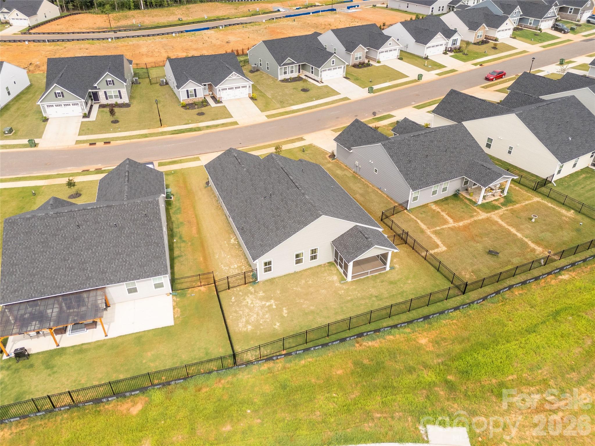 main property photo 23