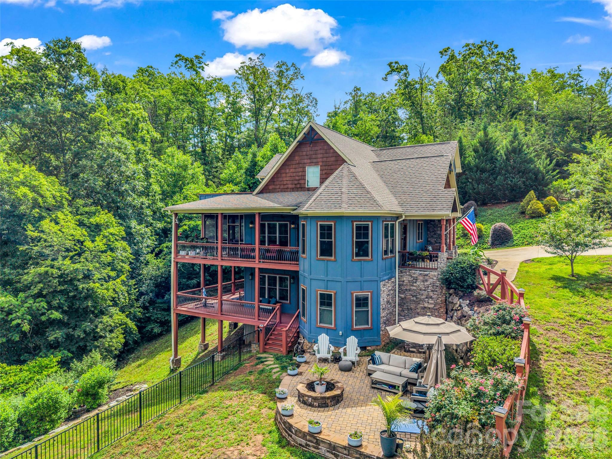 main property photo 3