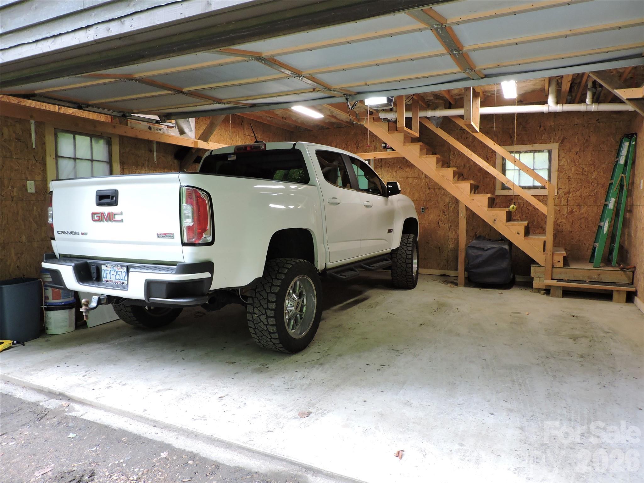 main property photo 34