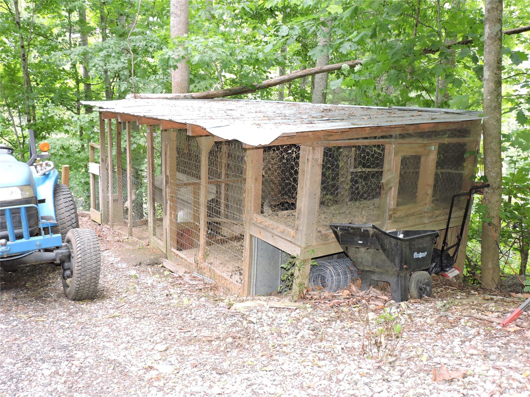 main property photo 5