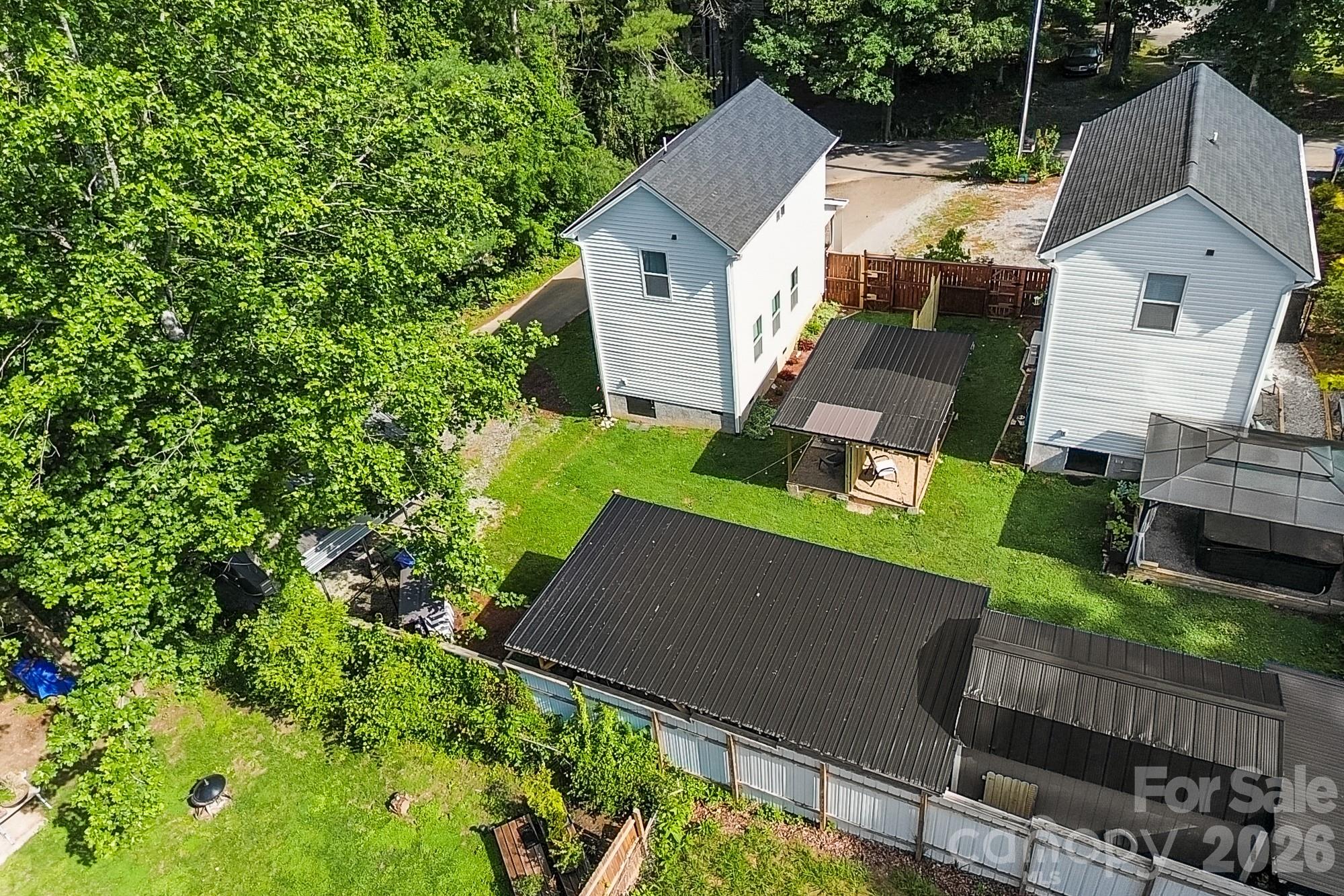 main property photo 24