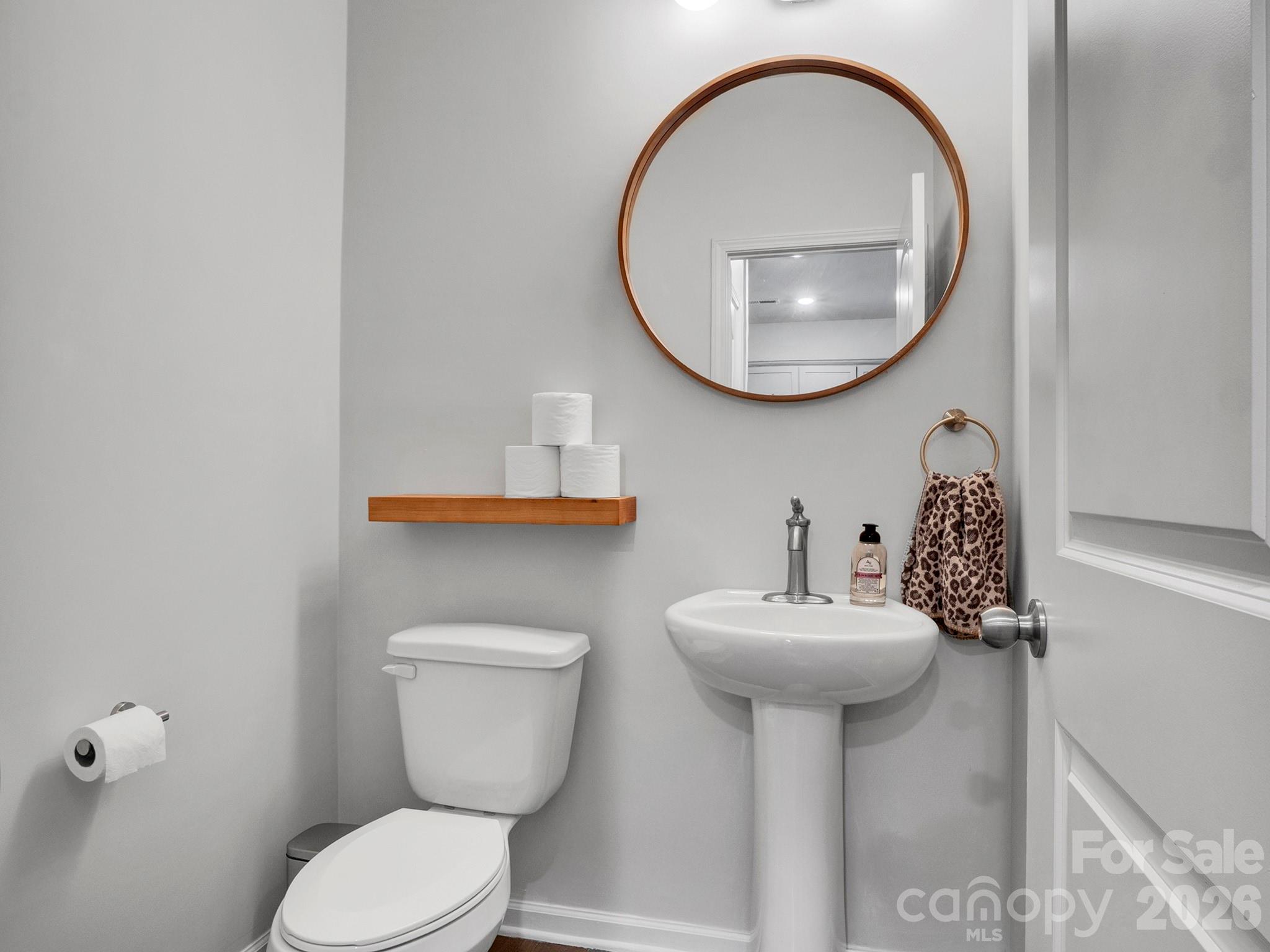 main property photo 16