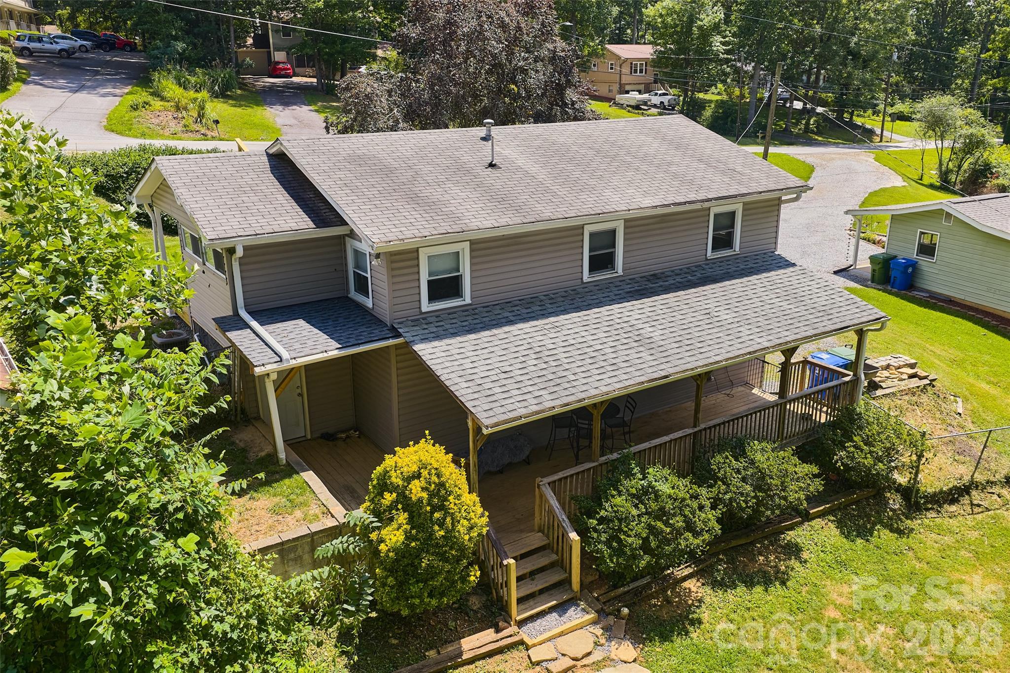 main property photo 30