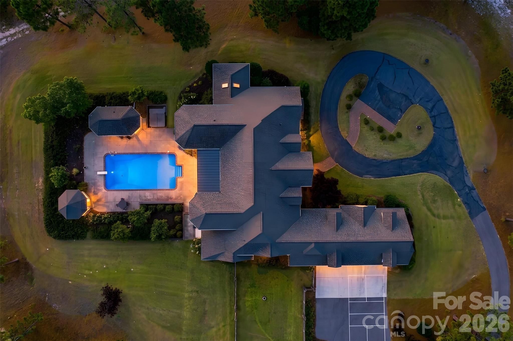 main property photo 2