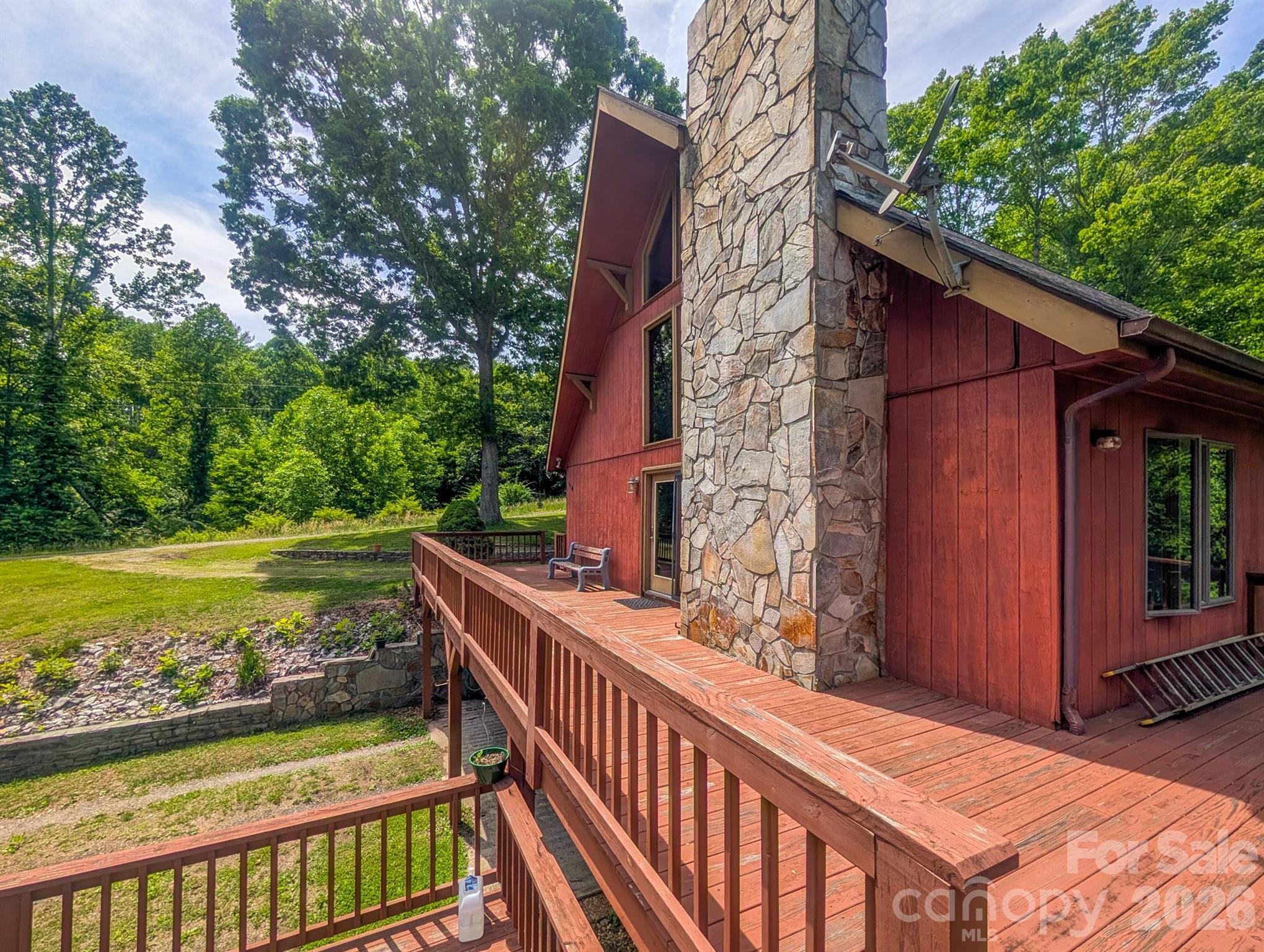 main property photo 32